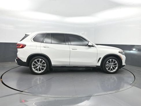 Used 2023 BMW X5 xDrive40i w/ Premium Package AWD/4WD image 37