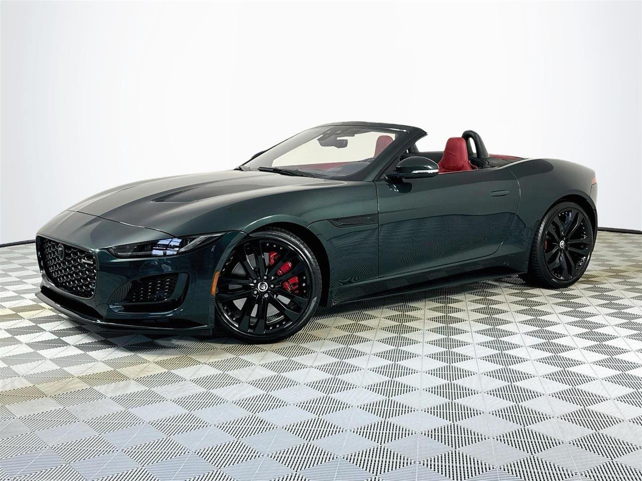 Used 2024 Jaguar F-TYPE R-Dynamic RWD image 1