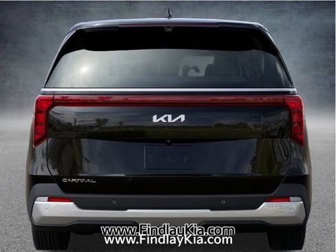 New 2026 Kia Carnival EX image 16