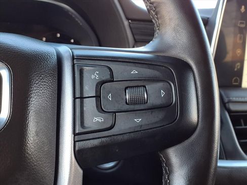 Certified 2023 GMC Yukon SLT w/ SLT Luxury Package image 17