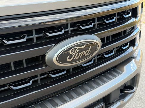 Used 2023 Ford F350 Lariat w/ Black Appearance Package image 8