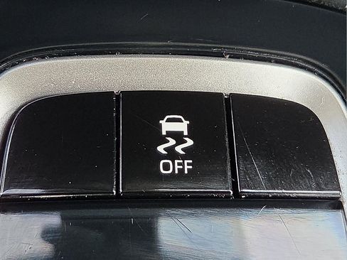 Used 2024 Toyota Corolla LE image 17