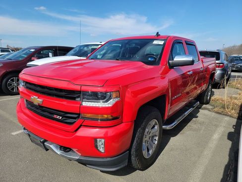 Used 2018 Chevrolet Silverado 1500 LT image 1