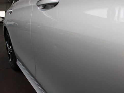 Used 2018 Mercedes-Benz E 300 image 17