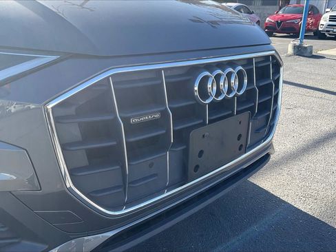 Used 2019 Audi Q8 Premium image 28