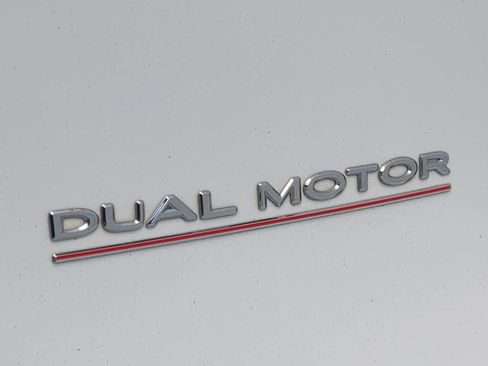 Used 2021 Tesla Model Y Performance image 12