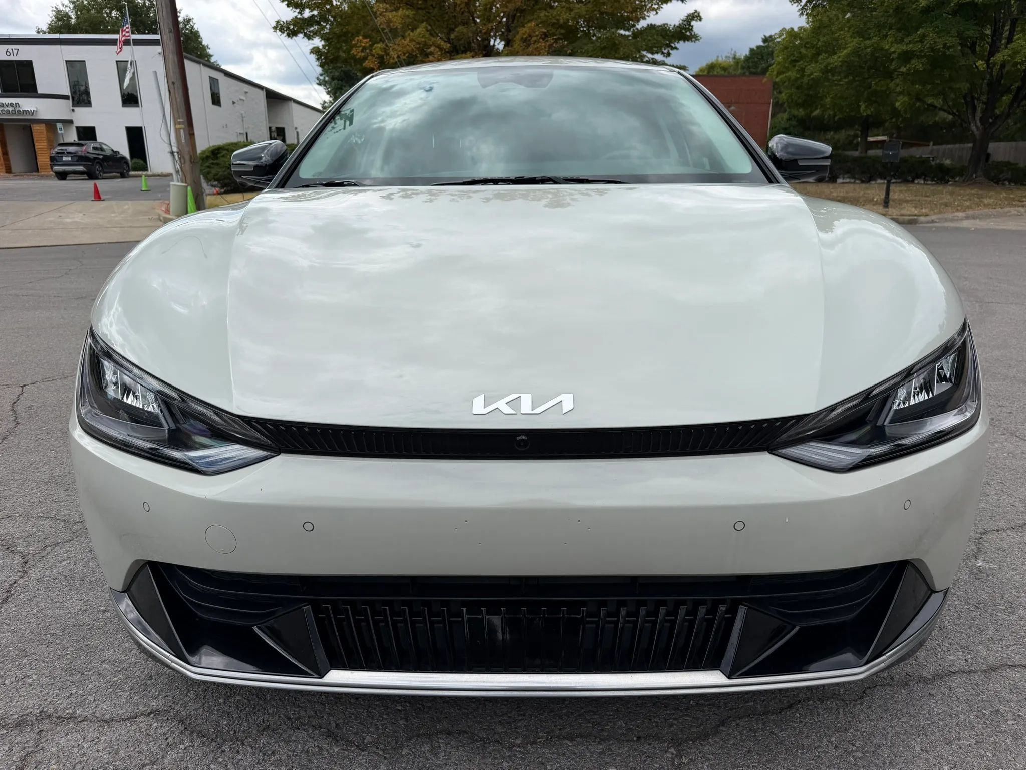 Used 2023 Kia EV6 Wind w/ Wind Technology Package AWD/4WD image 9
