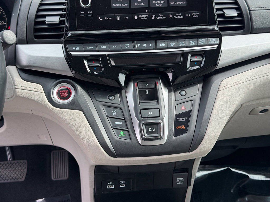 Used 2025 Honda Odyssey EX-L image 18