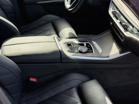 Used 2024 BMW X5 sDrive40i w/ Premium Package RWD image 19