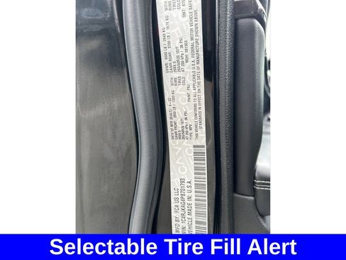 Certified 2023 Jeep Grand Cherokee L Laredo image 12