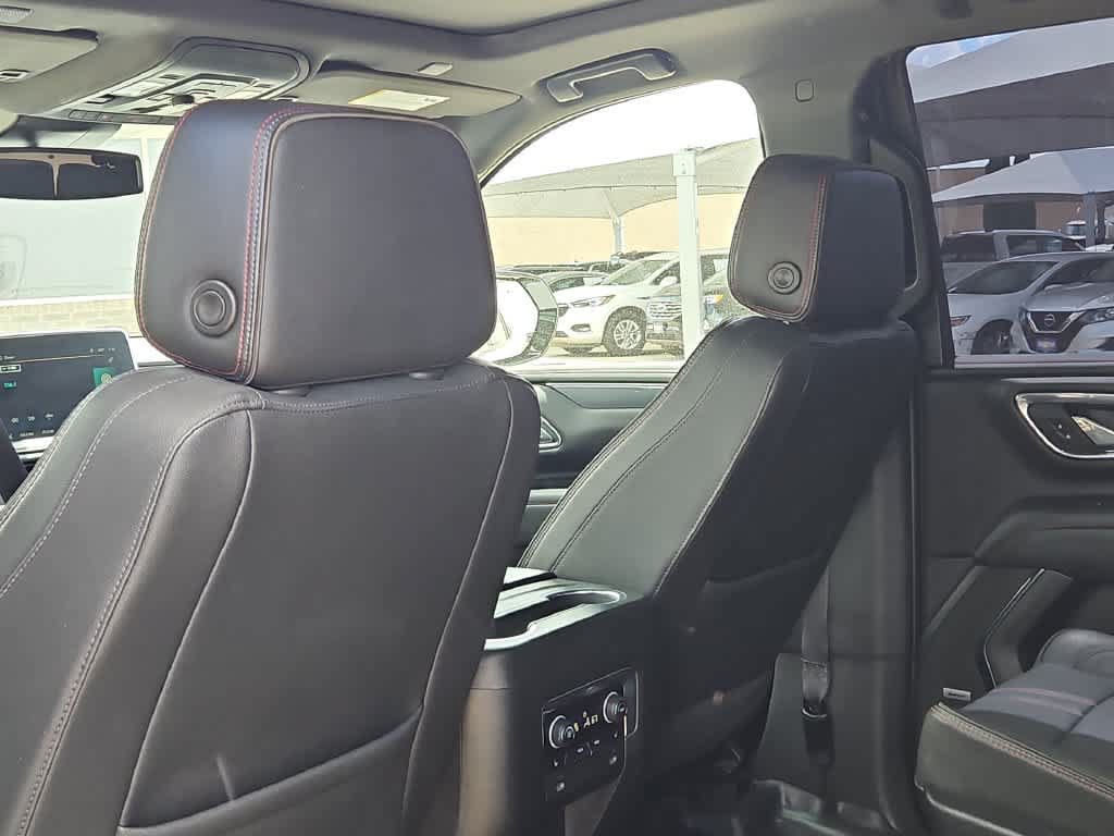 Used 2023 Chevrolet Tahoe RST w/ Luxury Package AWD/4WD image 4