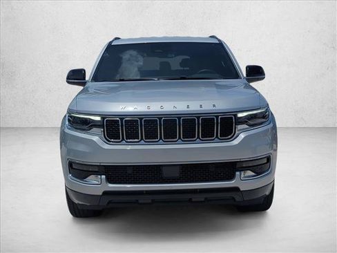 Used 2024 Jeep Wagoneer L 2WD image 2