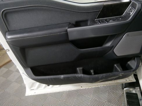 Used 2022 Ford F150 Lariat w/ Equipment Group 502A High AWD/4WD image 12