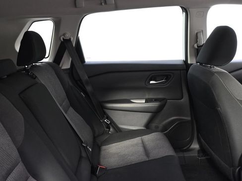 Used 2025 Nissan Rogue SV AWD/4WD image 19