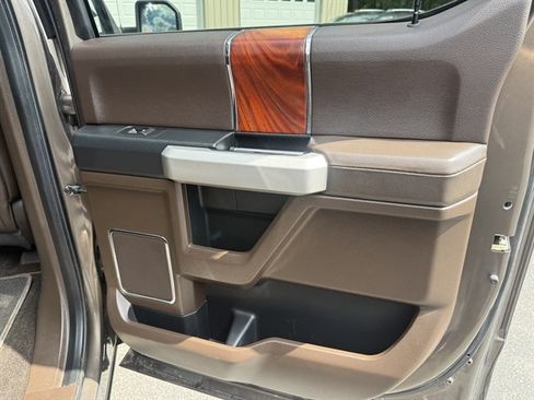 Used 2017 Ford F150 King Ranch w/ Equipment Group 601A Luxury AWD/4WD image 45