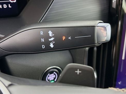 Used 2026 GMC Acadia AT4 image 19