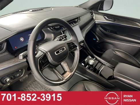 Used 2024 Jeep Grand Cherokee Overland image 26