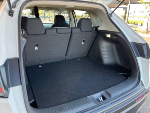 Certified 2026 Honda HR-V LX image 9