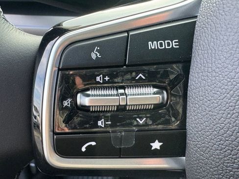 New 2026 Kia Carnival FWD image 26