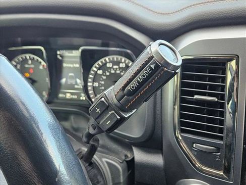 Used 2017 Nissan Titan Platinum Reserve image 12