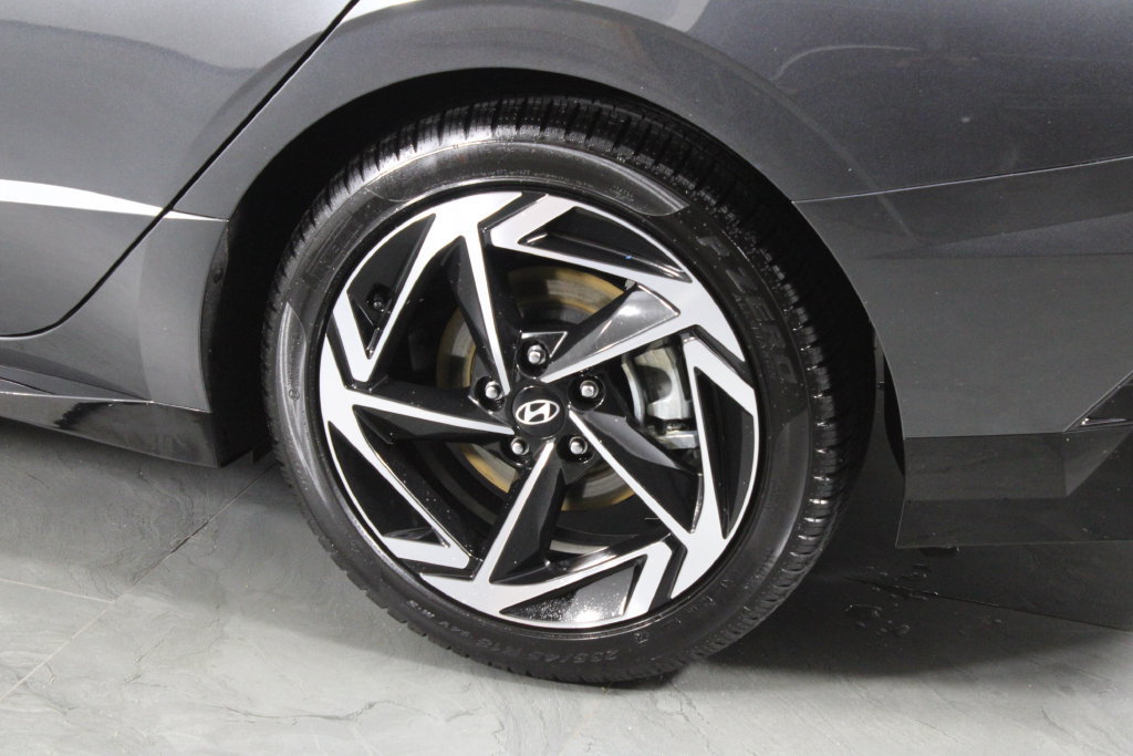 Certified 2026 Hyundai Sonata SEL FWD image 15
