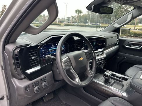 Used 2022 Chevrolet Silverado 1500 LTZ w/ LTZ Premium Texas Edition image 12