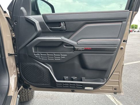 Certified 2025 Toyota Tacoma TRD Pro AWD/4WD image 10