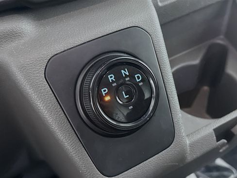 Used 2023 Ford E-Transit Low Roof image 19