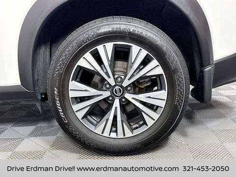 Certified 2021 Nissan Rogue SV image 4