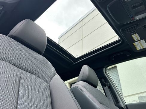 New 2026 Subaru Forester Premium AWD/4WD image 19