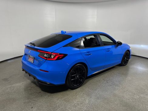 Used 2023 Honda Civic Sport image 3