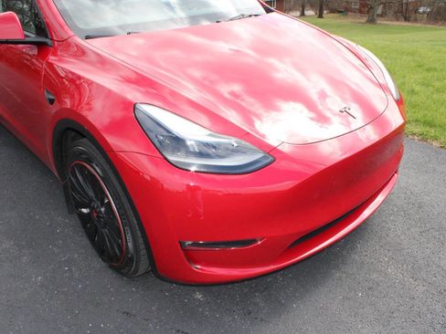 Used 2023 Tesla Model Y Long Range image 4