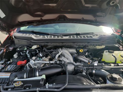 New 2026 Ford F250 Lariat w/ Black Appearance Package image 32