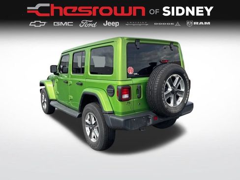 Used 2019 Jeep Wrangler Unlimited Sahara w/ Uconnect 4C Nav & Sound Group AWD/4WD image 3