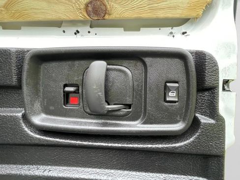 Certified 2021 Chevrolet Express 3500 w/ Driver Convenience Package RWD image 23