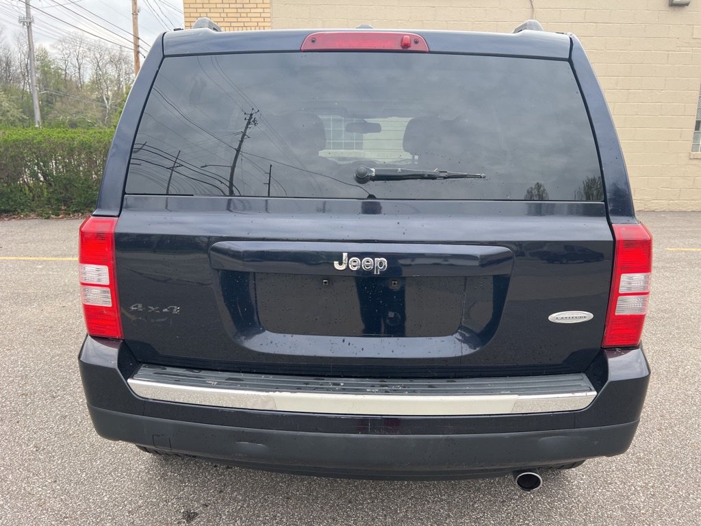 Used 2016 Jeep Patriot High Altitude FWD image 8