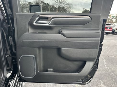 Certified 2025 Chevrolet Silverado 2500 LTZ w/ LTZ Plus Package image 17