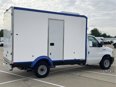 Used 2023 Ford E-350 and Econoline 350 Super Duty w/ Power Windows & Locks Group RWD image 2