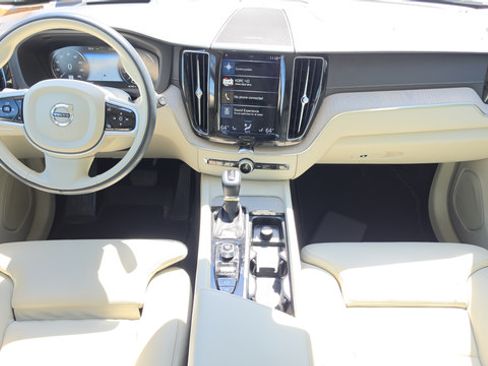 Used 2020 Volvo XC60 T5 Inscription w/ Protection Package AWD/4WD image 10