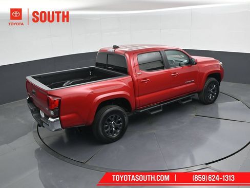 Used 2023 Toyota Tacoma SR5 AWD/4WD image 42