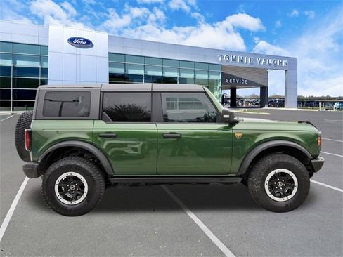 Certified 2023 Ford Bronco Badlands image 5