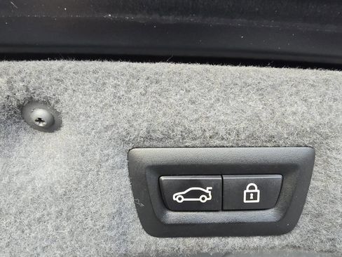 Used 2014 BMW 750Li xDrive w/ Executive Package image 34