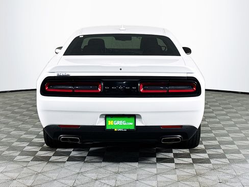 Used 2018 Dodge Challenger SXT Plus RWD image 7