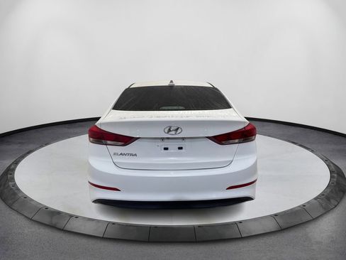 Used 2018 Hyundai Elantra SEL image 6