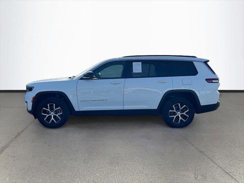 Certified 2025 Jeep Grand Cherokee L Limited AWD/4WD image 4