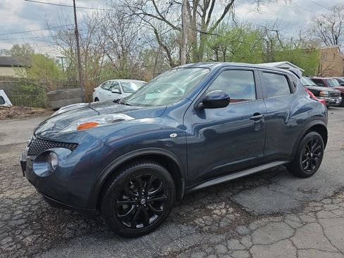 Used 2013 Nissan Juke SV w/ Midnight Edition image 2