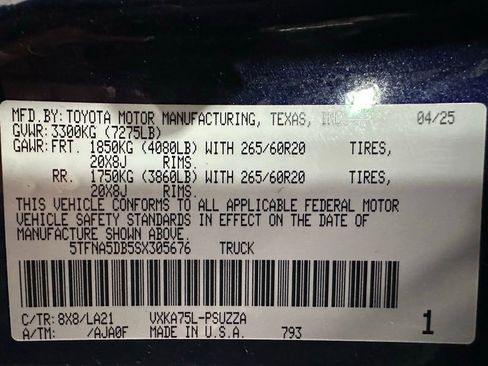 Used 2025 Toyota Tundra Platinum image 11