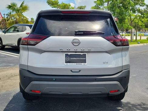 Used 2023 Nissan Rogue SV w/ SV Premium B Package FWD image 5