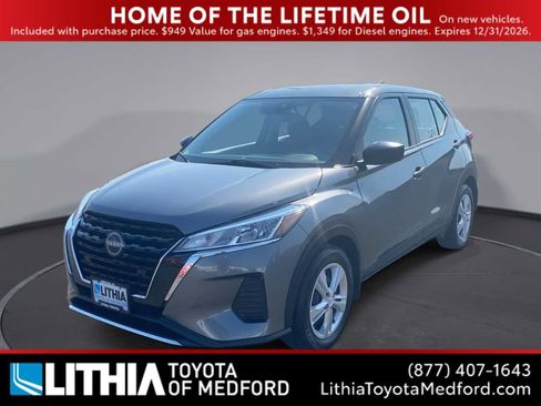 Used 2023 Nissan Kicks S FWD image 1