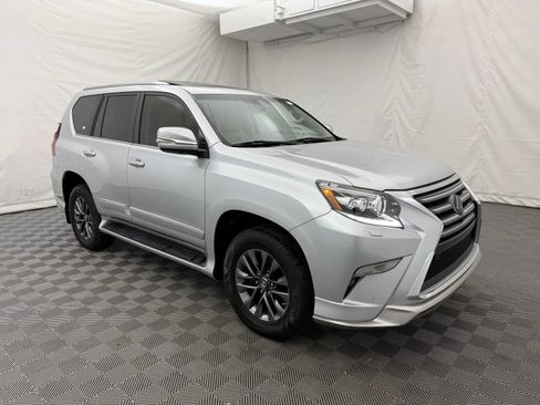 Used 2019 Lexus GX 460 Luxury AWD/4WD image 4